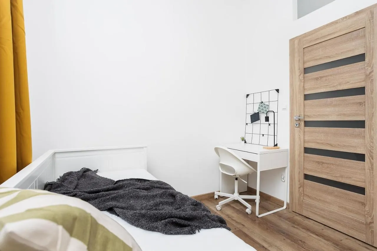 Bosacka Apartments X 1' Main Train & Bus Station - By Upstairs Krakow Poland