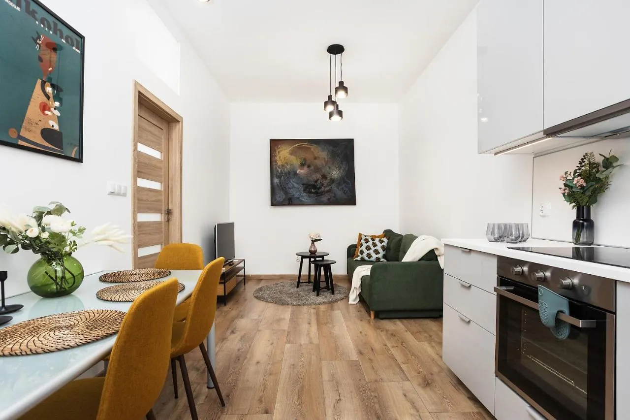 Bosacka Apartments X 1' Main Train & Bus Station - By Upstairs Krakow 0*,  Poland