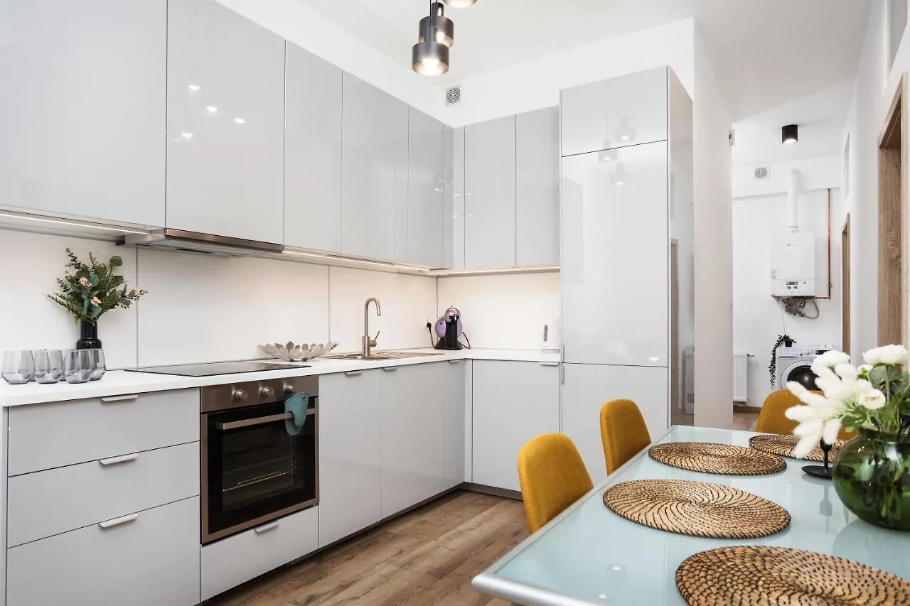 Bosacka Apartments X 1' Main Train & Bus Station - By Upstairs Krakow